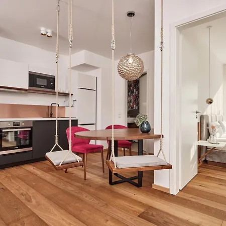 Waldfunkeln Aparthotel 4*