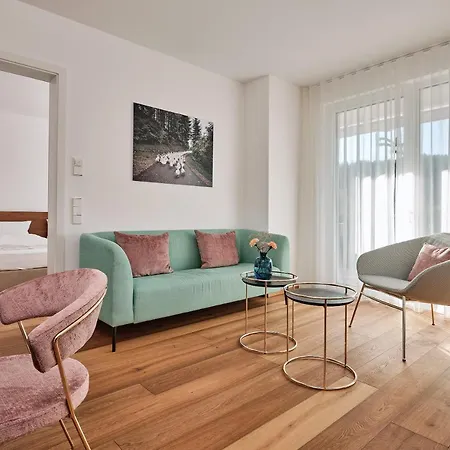 Waldfunkeln Apartahotel 4*