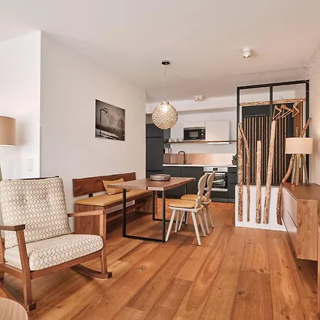 Waldfunkeln Aparthotel 4*