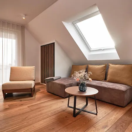 Waldfunkeln Apartahotel 4*