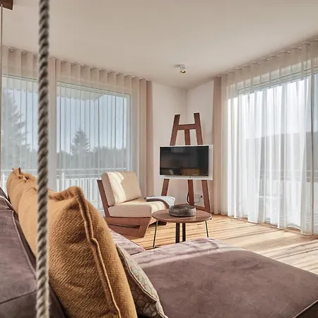 Waldfunkeln Apartahotel 4*